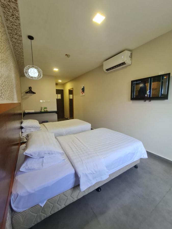 Hotel Bestari Kuala Lipis Exterior photo