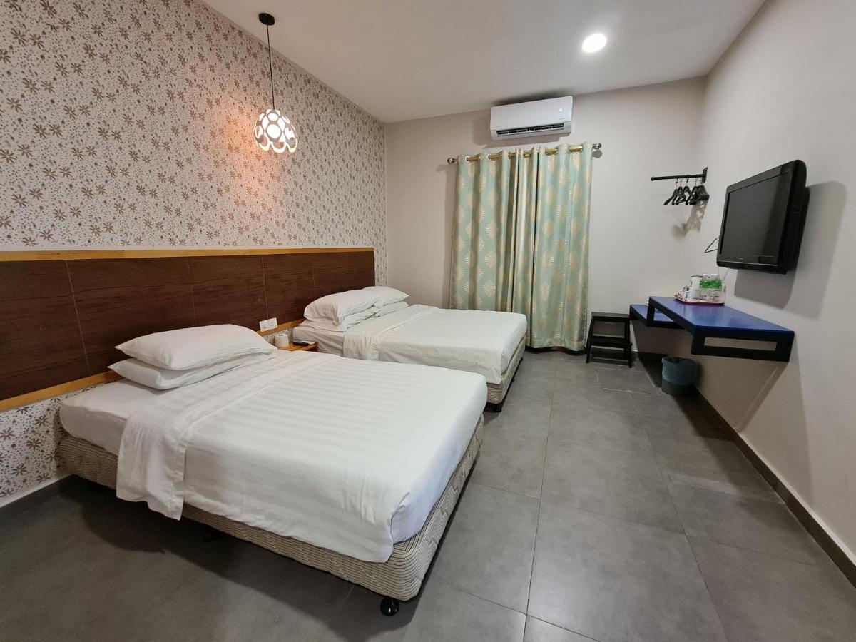 Hotel Bestari Kuala Lipis Exterior photo