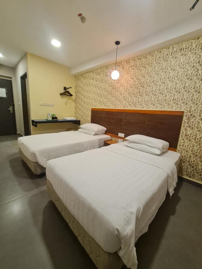 Hotel Bestari Kuala Lipis Exterior photo